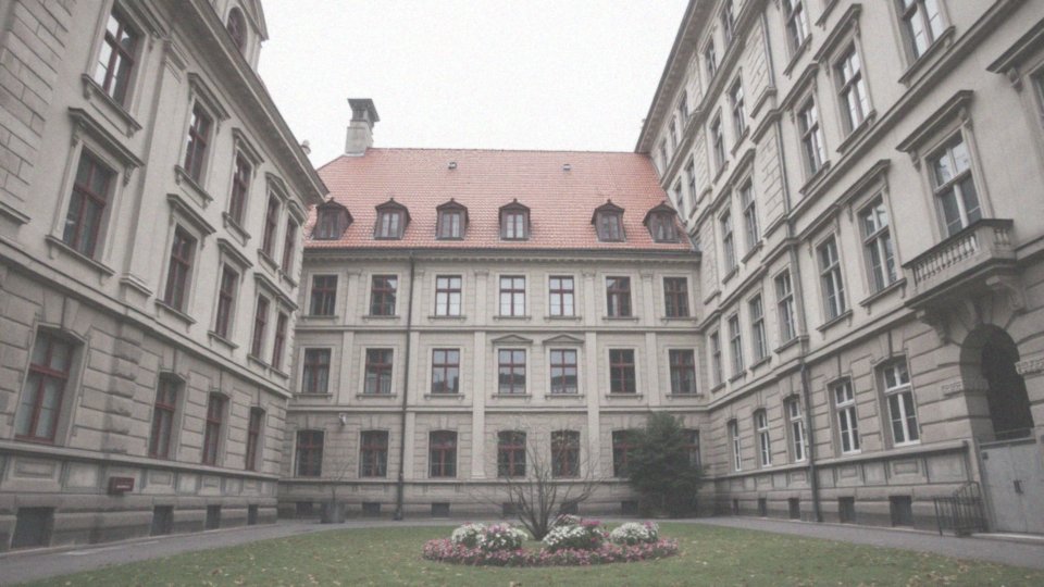 Jakie instytucje prowadzą ewidencję zabytków?